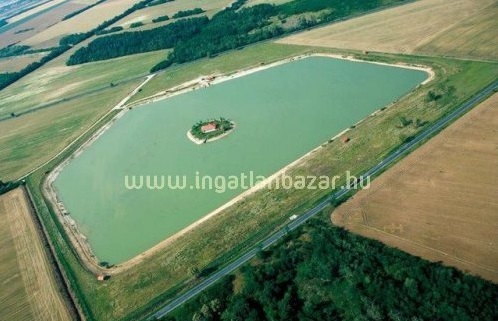 Ha ma csak egy szigetet vesz meg Magyarországon, ez legyen az!