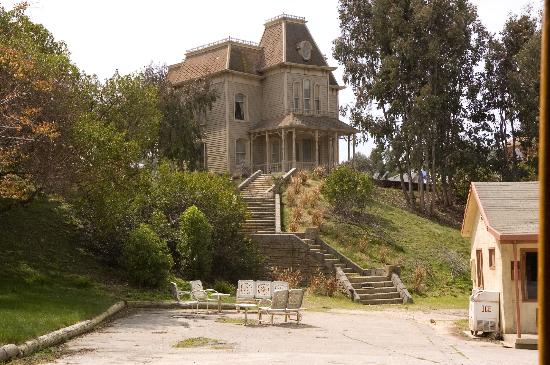 9 tanács, hogyan értékesítse otthonát, ha egykor gyilkosság helyszíne volt