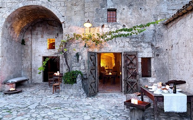 Elő a zsebpénzzel, mert most házat vehet belőle!