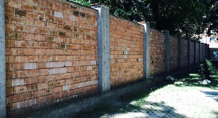 Felhívásra lehet „rongálni” a Nyírő falait!