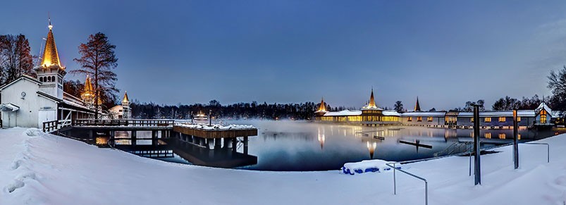 Újévi pancsolás Hévízen, saját házban!