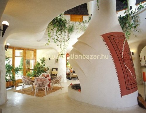 Makovecziánusok, ide!