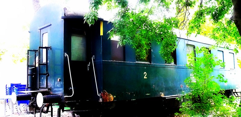 Eladó a Cafe Waggon, a városligetben álló vasútikocsi