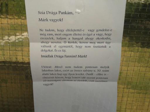 10, az eddiginél is viccesebb lépcsőházi üzenet