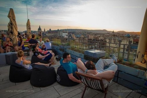 A hét hirdetése: egy mondat, egy fotó. Ár: 250 millió Ft