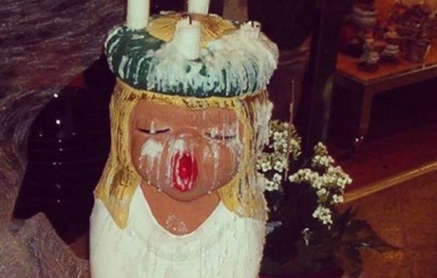 Sokkoló karácsonyi dekorációk és egy Mikulás csoki…