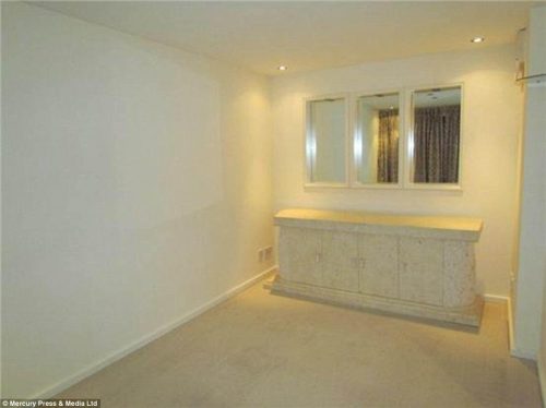 2587cc7700000578-2947277-image-a-84_1423577864725