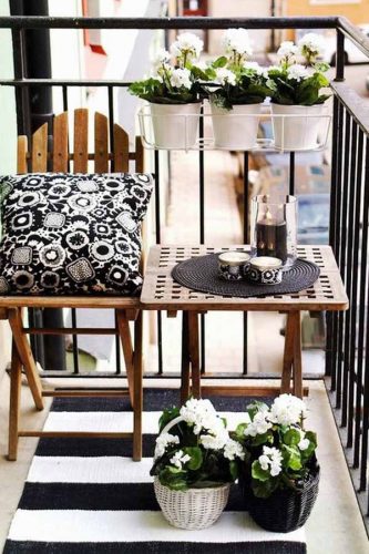 amazing-decorating-ideas-for-small-balcony-1