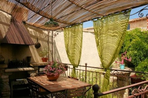 amazing-decorating-ideas-for-small-balcony-23