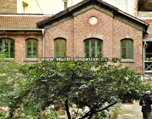 Érdekességek a nagyvárosból: ház a házban, Budapest közepén!