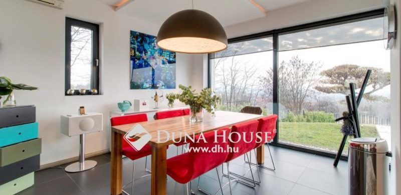 A hét ingatlana: fóti minimál és néhány szuper helyes fiók!