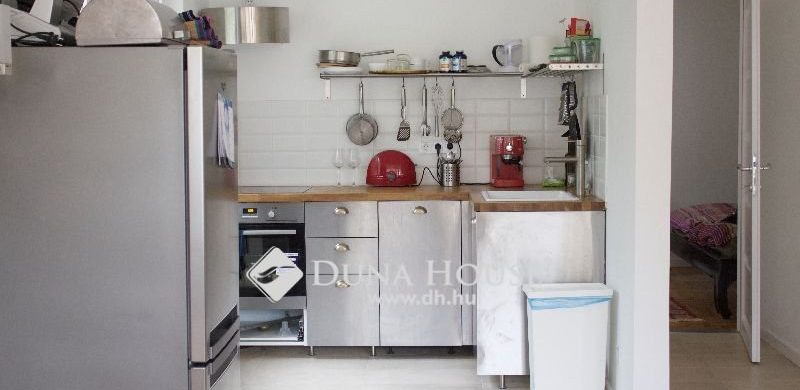 A lakás, ahol minden egy kicsit túllóg…De azért szeretjük!