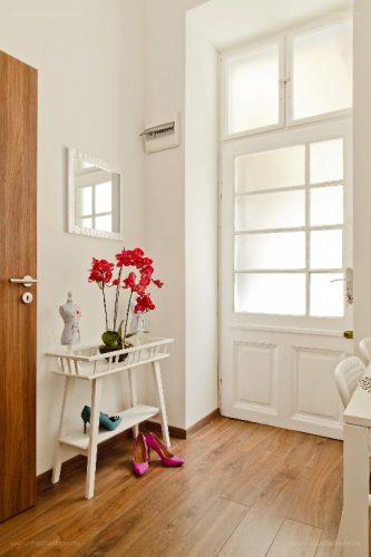 Photo © Zsofia Jurassza https://www.jurassza.com