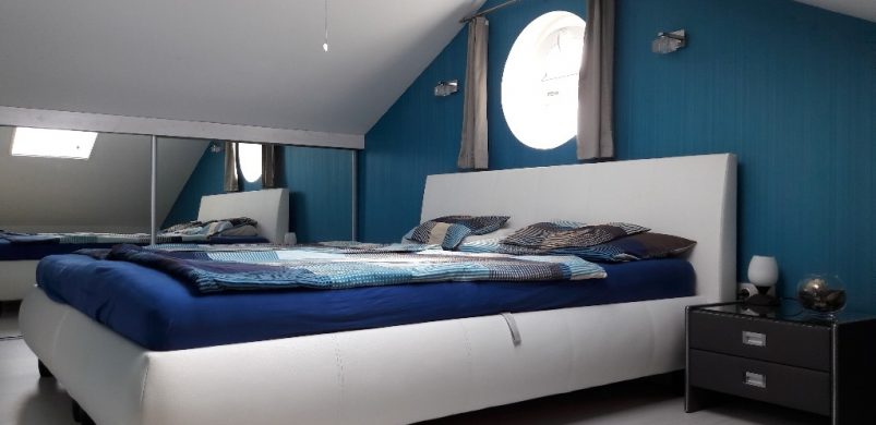 Szerelem egy hálószoba láttán…