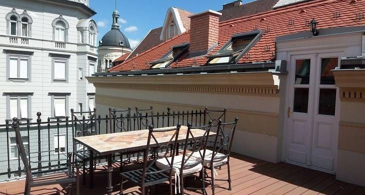 Eladó egy budai ház, melyben Sisi is megszállt