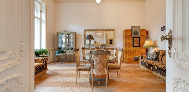 Egy kis luxus…540 milliós lakás az Andrássy úton