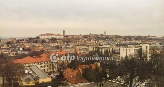 A hét hirdetője: emiatt a felütés miatt mindenki rákattint erre a 397 milliós budai villára!