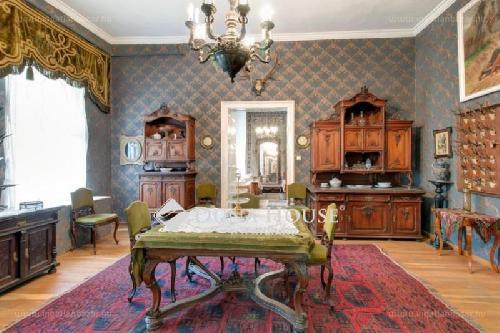 A hét ingatlana: 1820-as, pazar kastély, karnyújtásnyira a fővárostól!