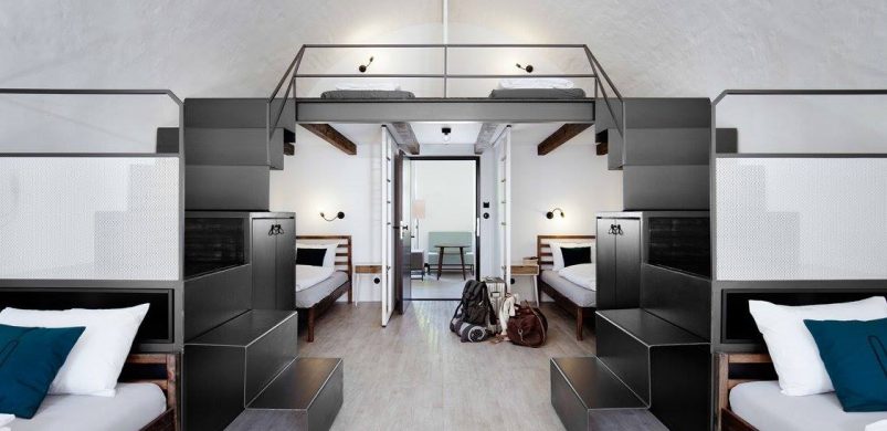 Lélegzetelállító design egy szemtelenül fiatal és szép lánytól!