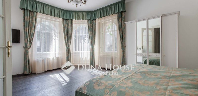 Van 94,8 milliója? Mert akkor csoda lakásba költözhet!