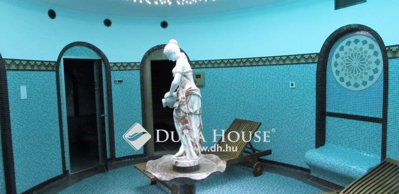 Amit halandó csak képen lát: egy 6 milliárdos ház az Andrássyn…