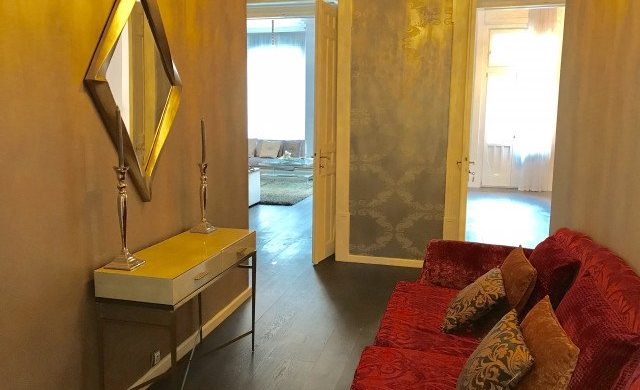 Dizájn-kommandó kérdés: Kell előszobába kanapé?