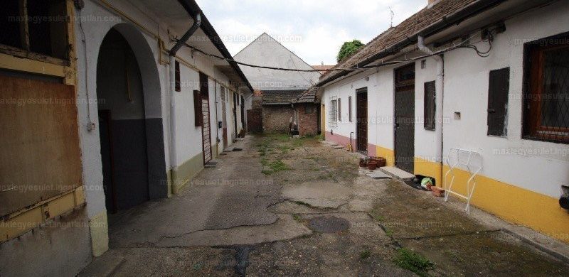 Van 5,49 milliója? Megmutatjuk Budapest legolcsóbb, eladó házát!