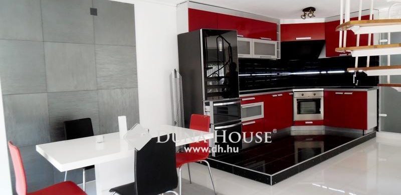 Nyaralót 40 millióért? Szentendrén így pihennek…