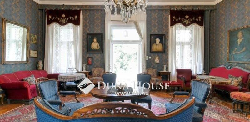 A hét ingatlana: 1 millió eurós martonvásári kastély, rengeteg régi kinccsel!