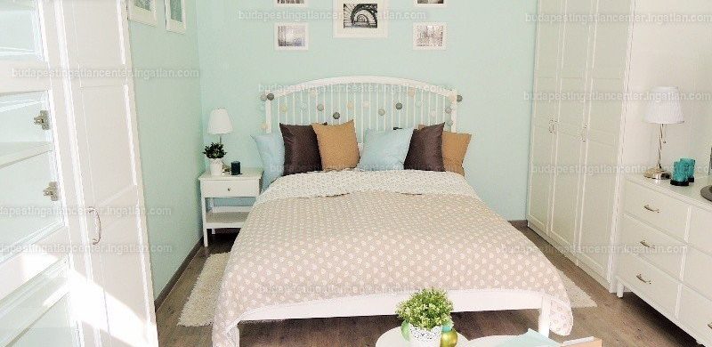 Egy helyes,”babaház” jellegű kis lakás a Terézvárosban