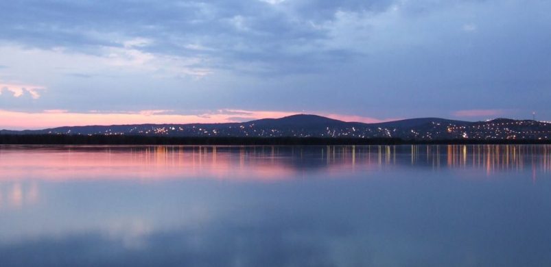 Ha nyár, akkor vízpart: 305 milliót ér a Velencei-tó legdrágább, eladó háza