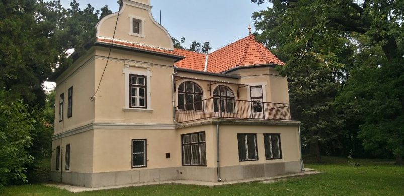 Meglepő találat: licitáljon egy hegyvidéki műemlékre!