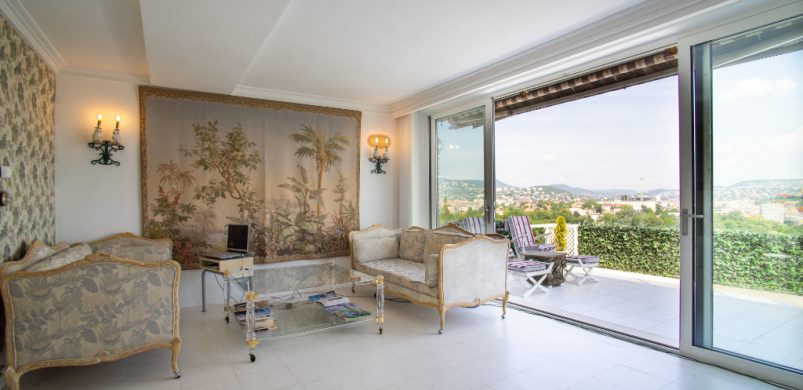 A hét ingatlana: egy negyed milliárdos lakás, kiátással a Budai Várra, a Dunára és a Parlamentre