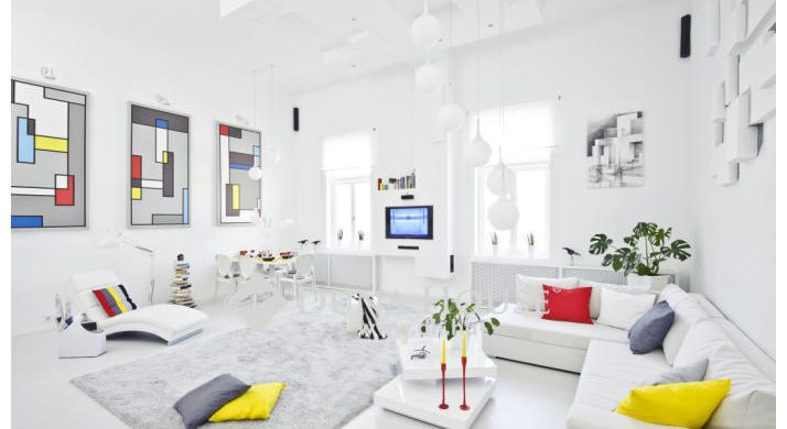 Rengeteg fehér és sok-sok élénk színű geometria: lakás 890 millióért a Gerlóczy utcában, Piet Mondrián nyomán