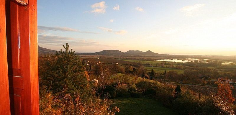 A szüreti időszakban a Szent György-hegy legdrágább házába néztünk be…