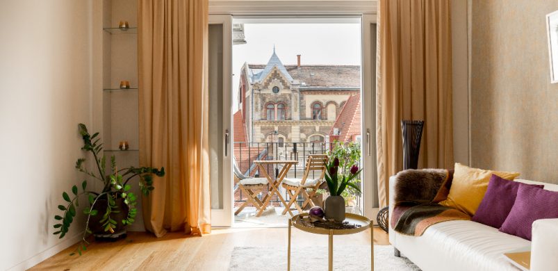 Könnyed, modern elegancia a Halászbástányál. Persze, hogy örökpanorámával!