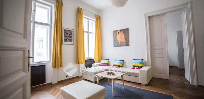 Egy 56,9 milliós lakás a belvárosból, persze, hogy Airbnb fő profillal