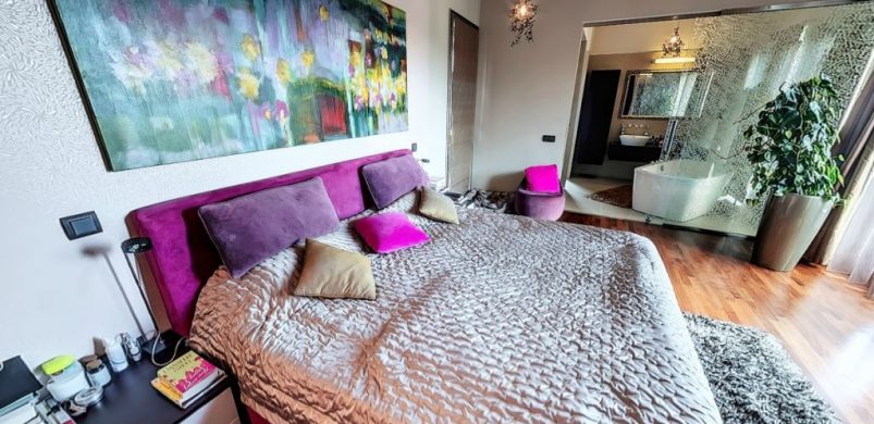 350 milliós elegancia, kilátással! Egy ragyogó, modern budai családi ház képekben