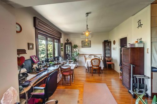 {"priority":1,"location":"indoor","starred":1}