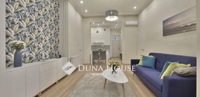 Így fest egy 79,9 milliós, V. kerületi lakás, ahova nem süt be a nap