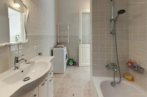 {"priority":4,"starred":1,"location":"indoor"}