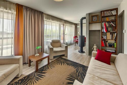 {"starred":1,"priority":1,"location":"indoor"}