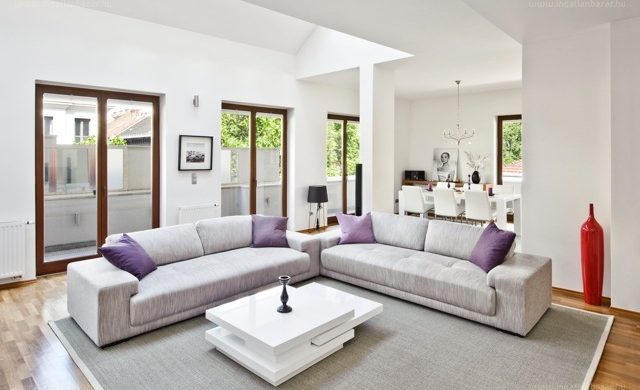 Hoppá, valaki tud élni a Nagymező utcában!