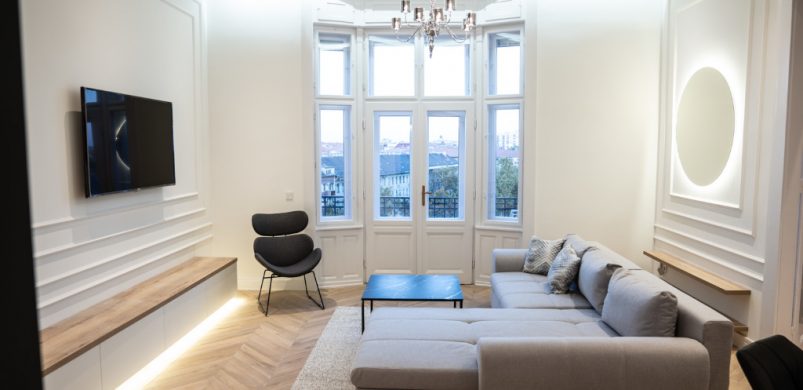 Ilyen egy 104,9 milliós „okoslakás”. Ráadásul a kedvenc pesti utcánkban!