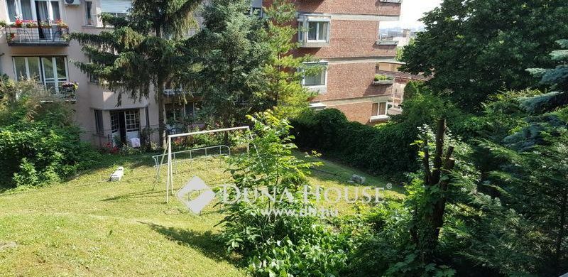 A hét ingatlana: nem olcsó, de budai és zöld kertre néz. Egy 56,9 milliós ajánlat a Várnál!