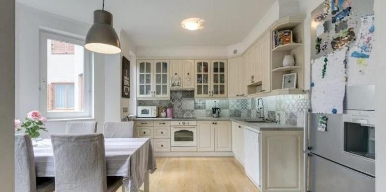 Csajos, 88,5 milliós lakóparki lakás keresi-várja új tulajdonosát Hűvösvölgyben!