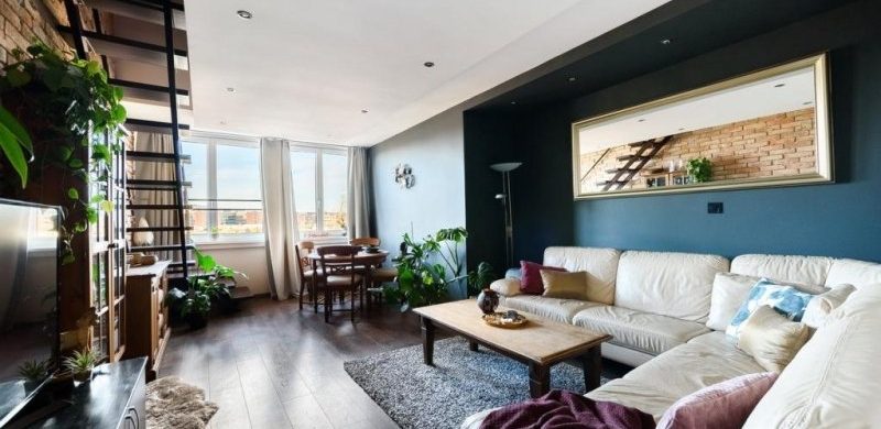 Mindenki dobjon el mindent: itt van az év lakása! És csak 79,9 millióba kerül!