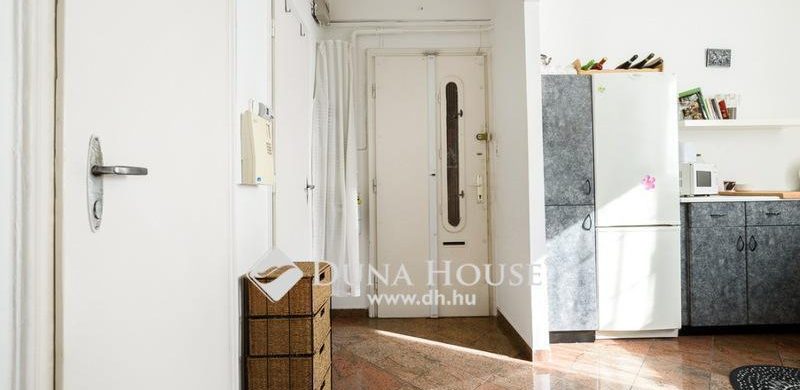 100 éves a Bauhaus! Egy szuper, Stoczek utcai eladó lakással tisztelgünk a stílus előtt!