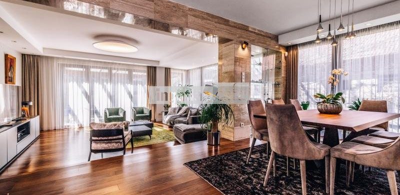 Nem fővárosi, mégis csodás! Egy eladó, 220 milliós ház pazar képei, ha kicsit irigykedni támadna kedve…