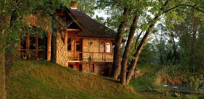 Egyszerűen érthetetlen: senkinek nem kell az ország egyik legjobb háza, 6 tóval?